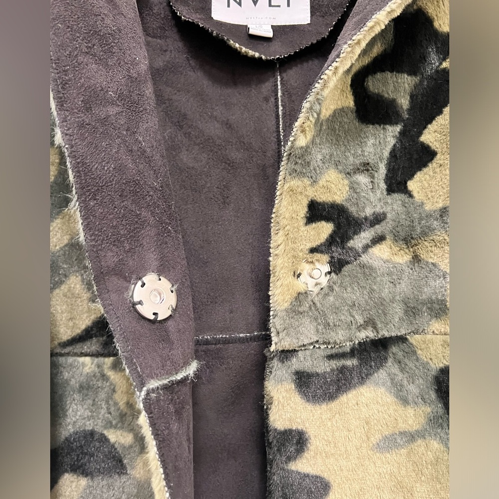 Anthropologie NVLT Vincenza Camo Faux Fur Jacket - Picture 9 of 12